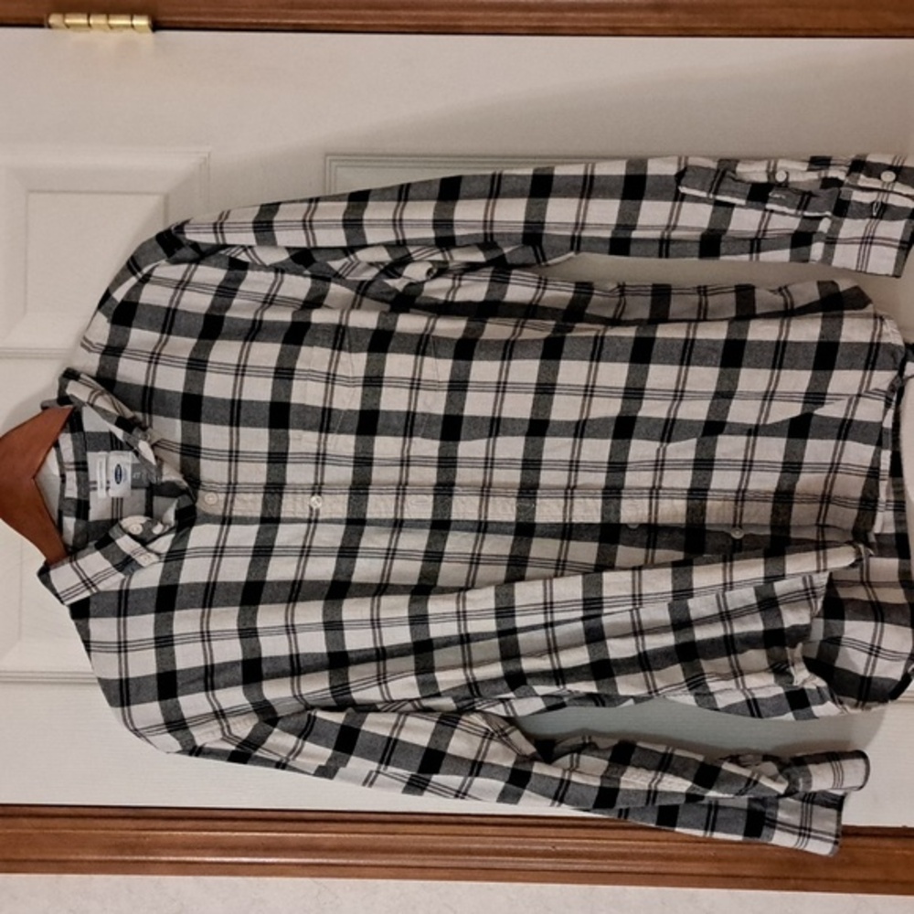 Old Navy Plaid Flannel Button down Long Sleeved Shirt- XL